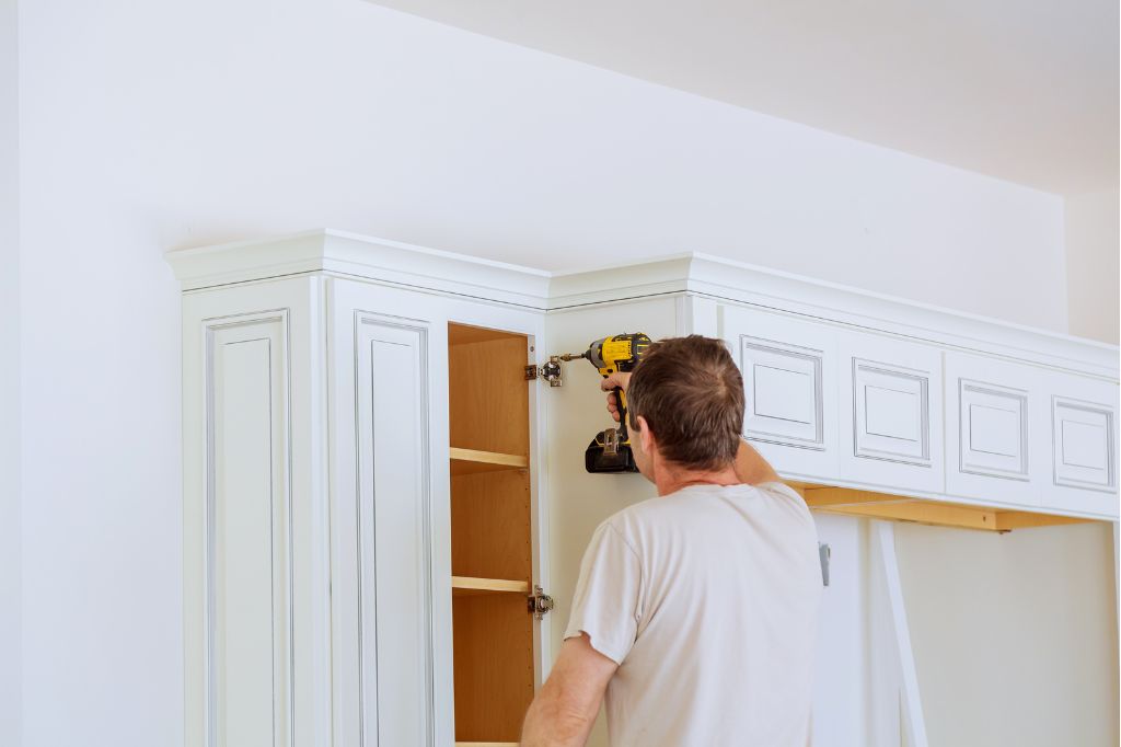 Can You Use Chalk Paint on Kitchen Cabinets